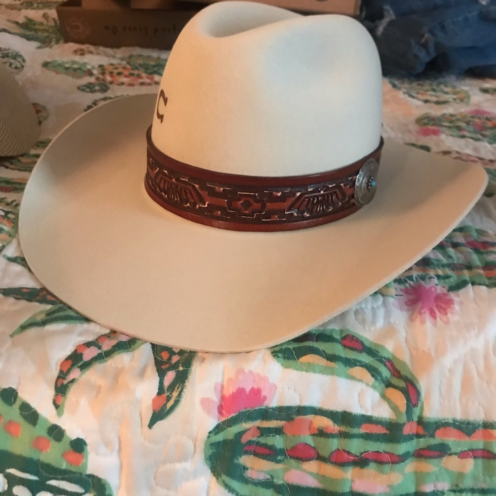 Charlie one horse chief hat - Picture 1 of 5